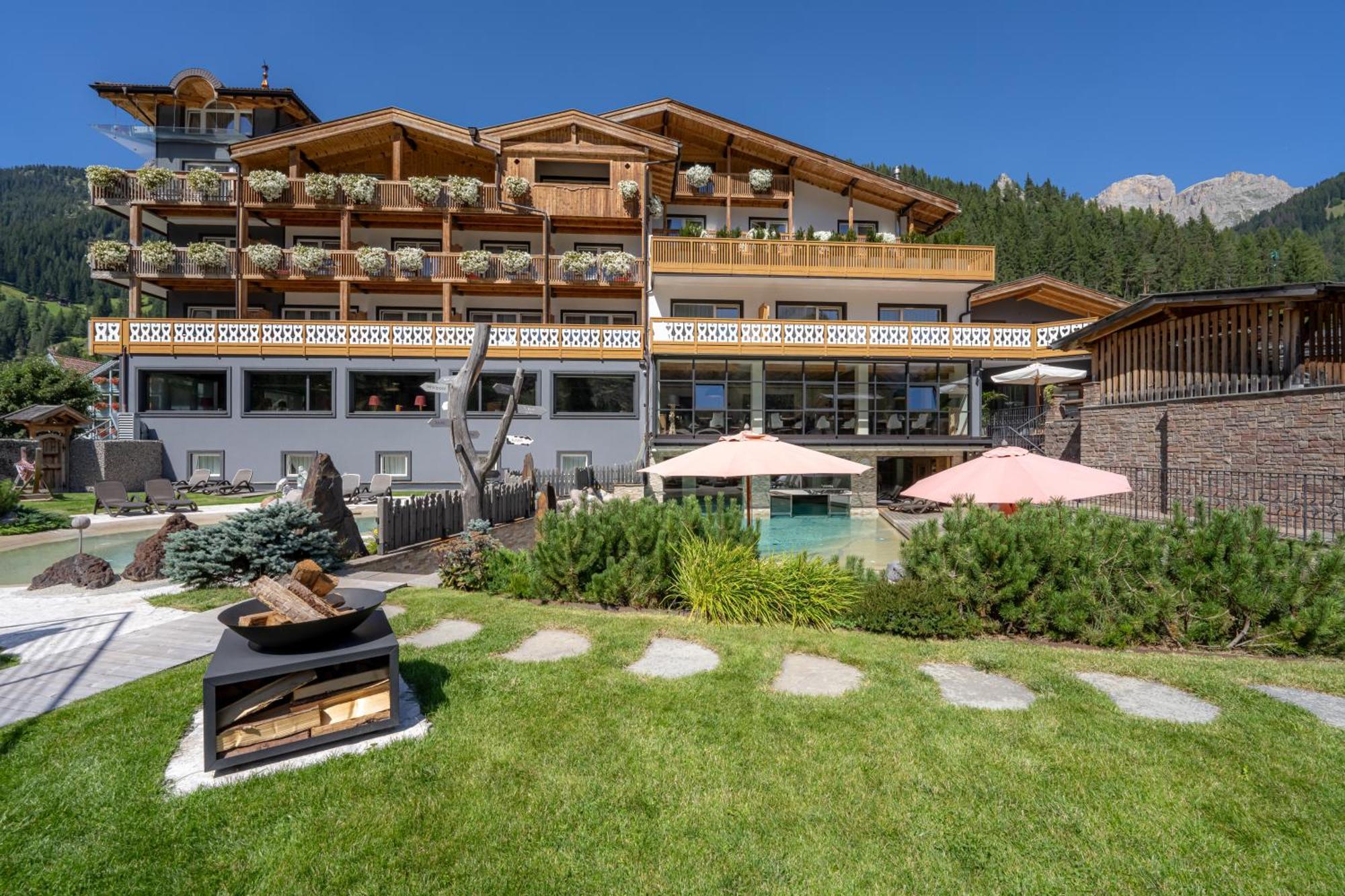 Croce Bianca Leisure & Spa Hotel Канацеї Екстер'єр фото