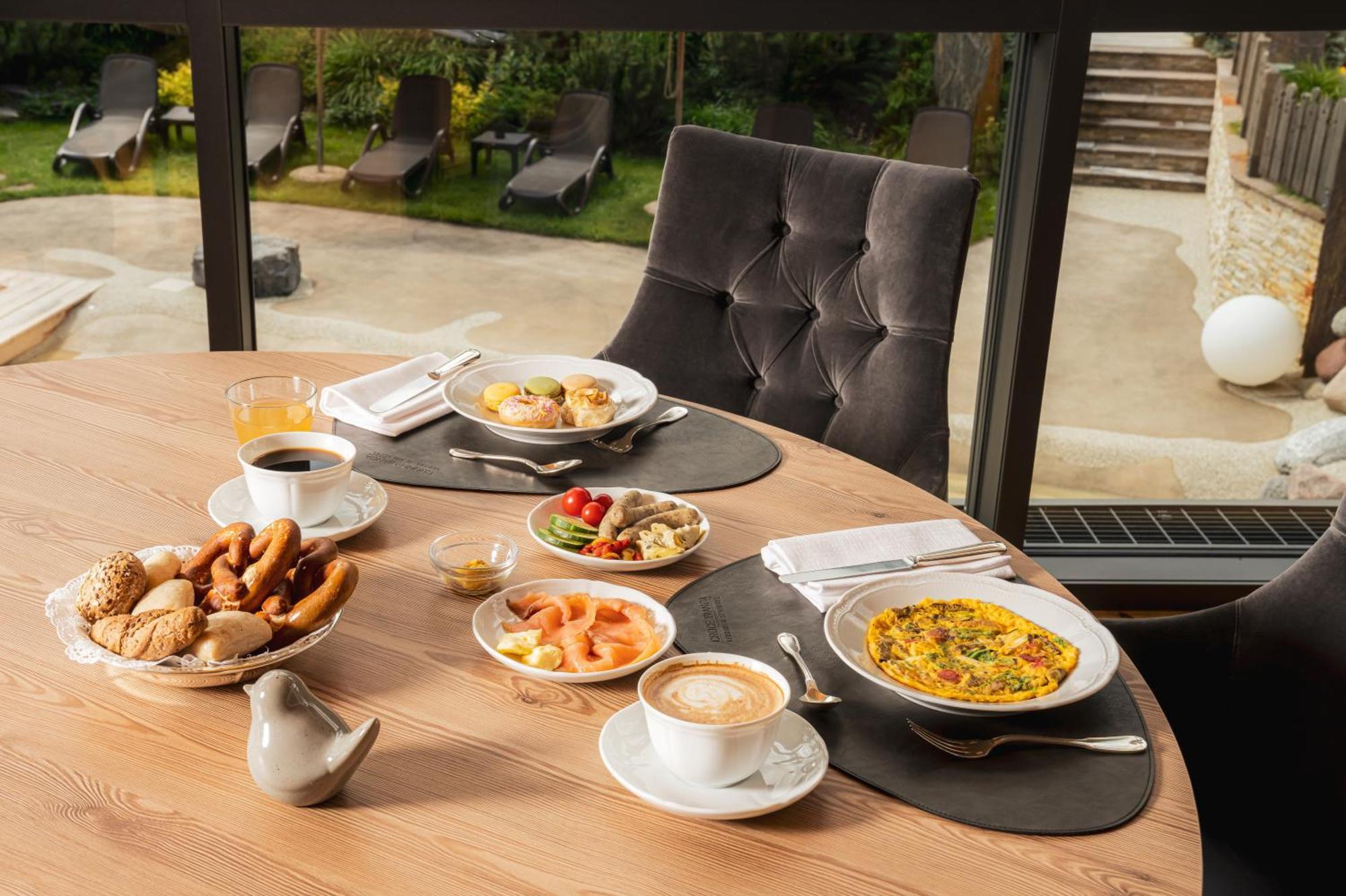 Croce Bianca Leisure & Spa Hotel Канацеї Екстер'єр фото
