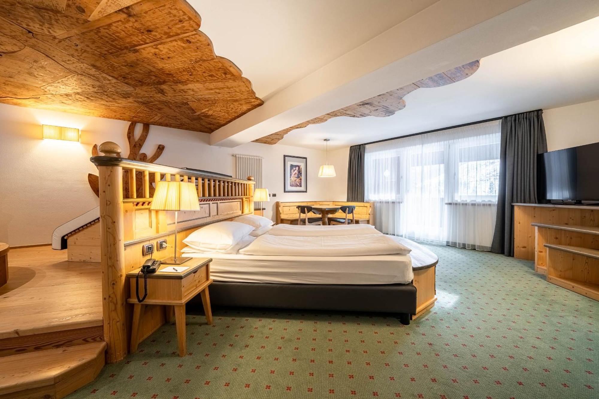 Croce Bianca Leisure & Spa Hotel Канацеї Екстер'єр фото