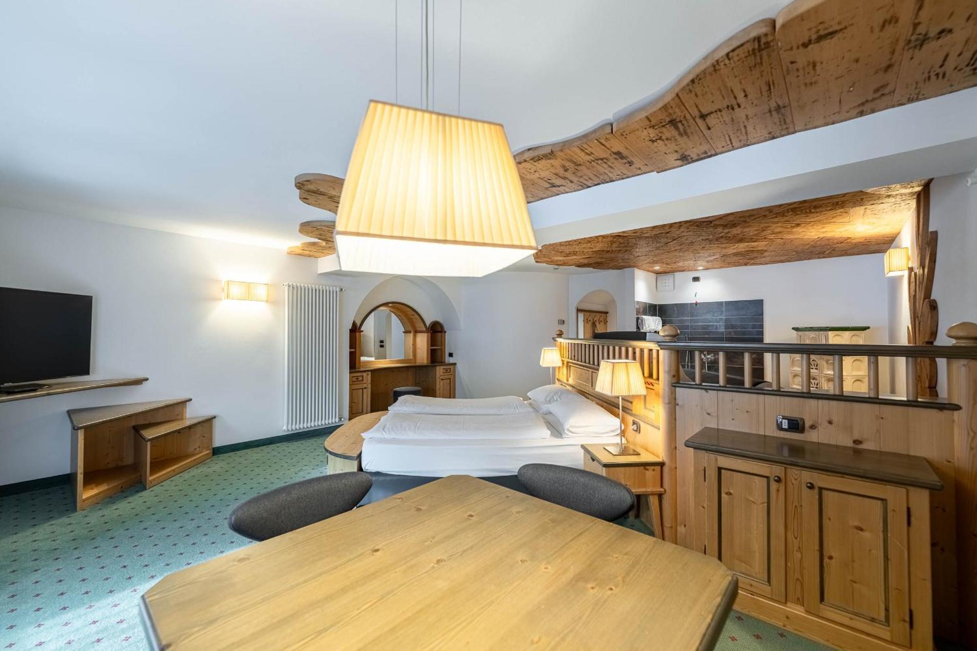 Croce Bianca Leisure & Spa Hotel Канацеї Екстер'єр фото